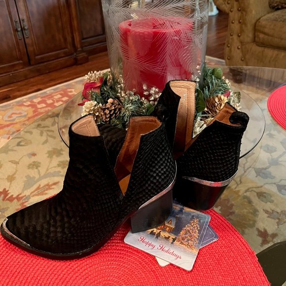 Jeffrey Campbell Shoes Brand New Jeffrey Campbell Black Cromwell Boots Size 6 Poshmark